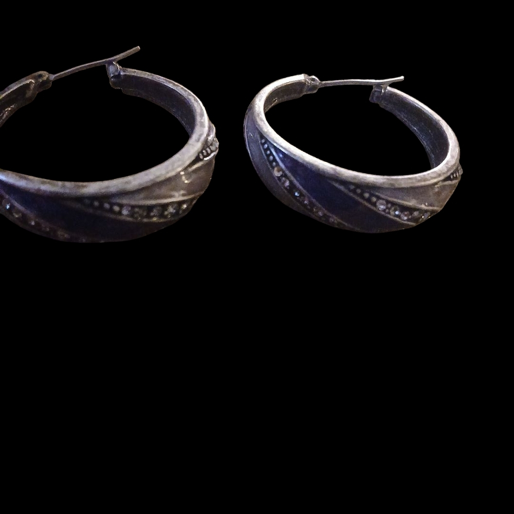 Chic Silver-Toned Hoop Earrings